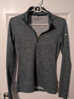 Nike Women's Heathered Quarter-Zip Long-Sleeve Pullover